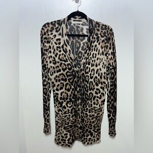 “Ellison” SZ: (L) Animal Print Sweater Button-Up 2 Front Pockets Leopard Print